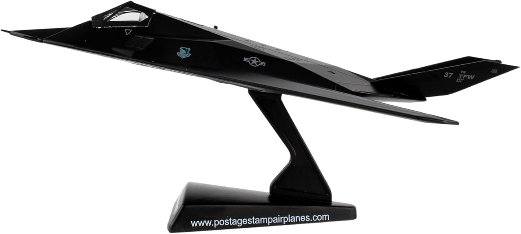 Daron Worldwide Trading F-117 Nighthawk 1:150 Vehicle