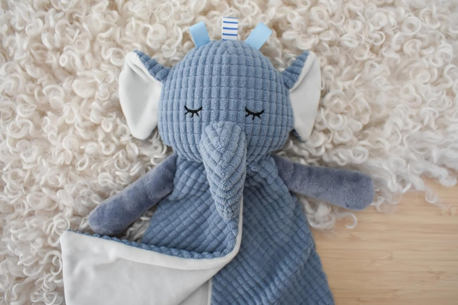 Koala Dream - CY20054 - Snuggle Buddy Trunks Elephant Blanket - Super Soft Plush Comfort for Cozy Cuddles image number 1