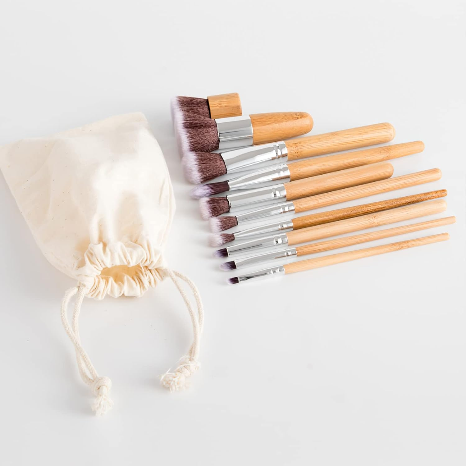 11 Pieces Make up Brushes, Make up Brush Set Bamboo Handle, Synthetic Cosmetics Brush Foundation Powder Blending Blush Concealers Eyeshadow Eyeliner Soft Makeup Brushes Kit with a Portable Bag