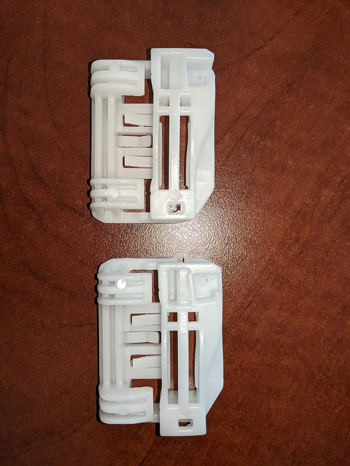 Window Regulator Repair Clips (2) Front LEFT for Hyundai Elantra I30 image number 1