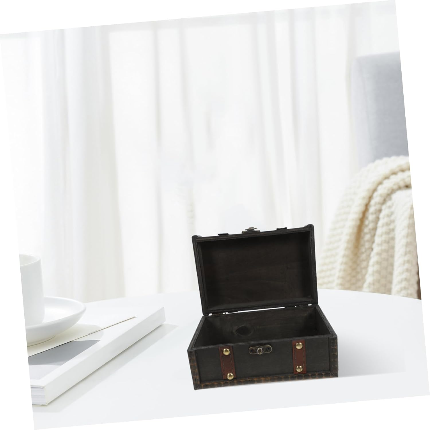 Homoyoyo Small Wooden Treasure Chest Vintage Rectangular Keepsake Box with Lid for Jewelry Trinkets Storage Decorative Organizer for Home Classroom image number 2