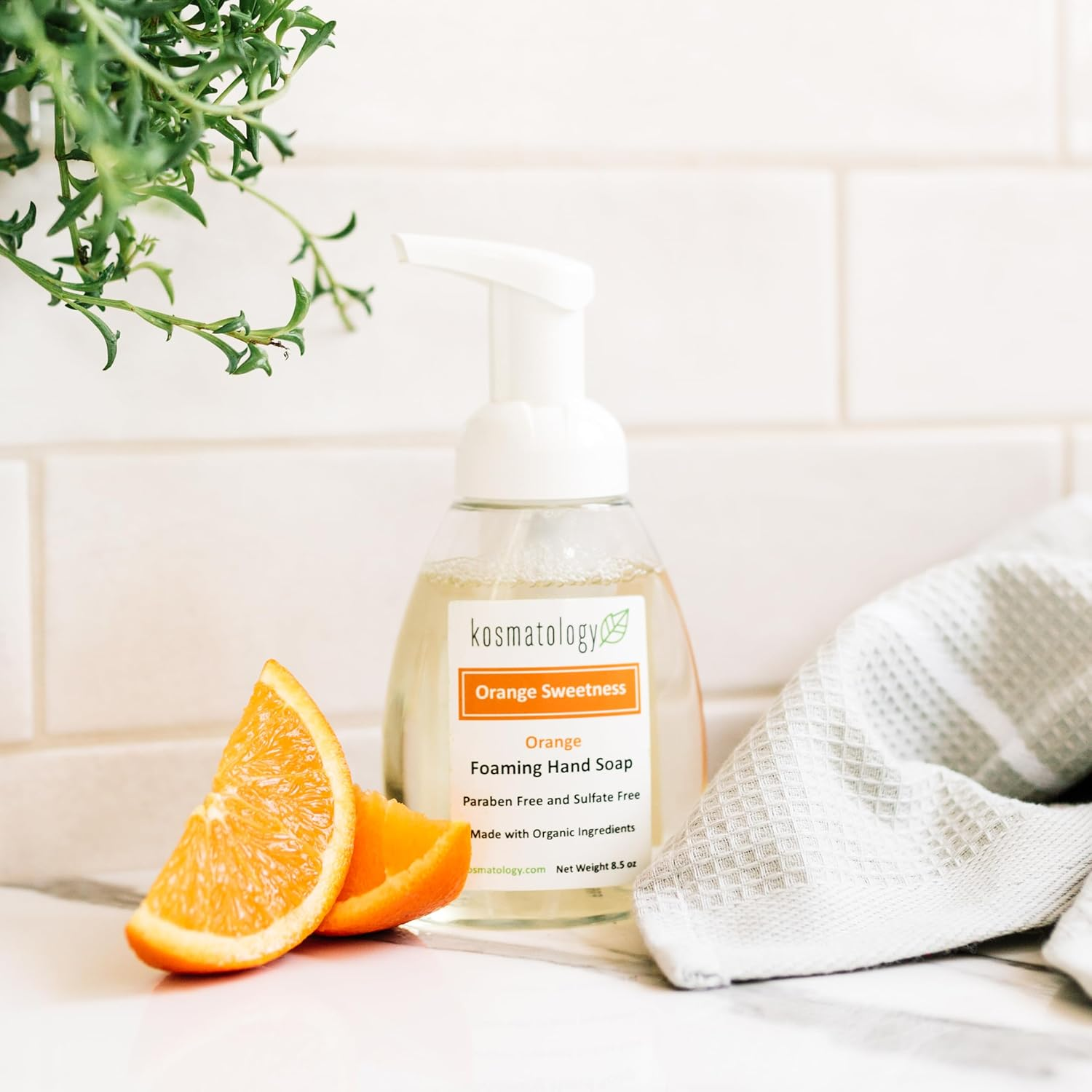 Kosmatology Orange Sweetness (Orange) Foaming Hand Soap image number 3