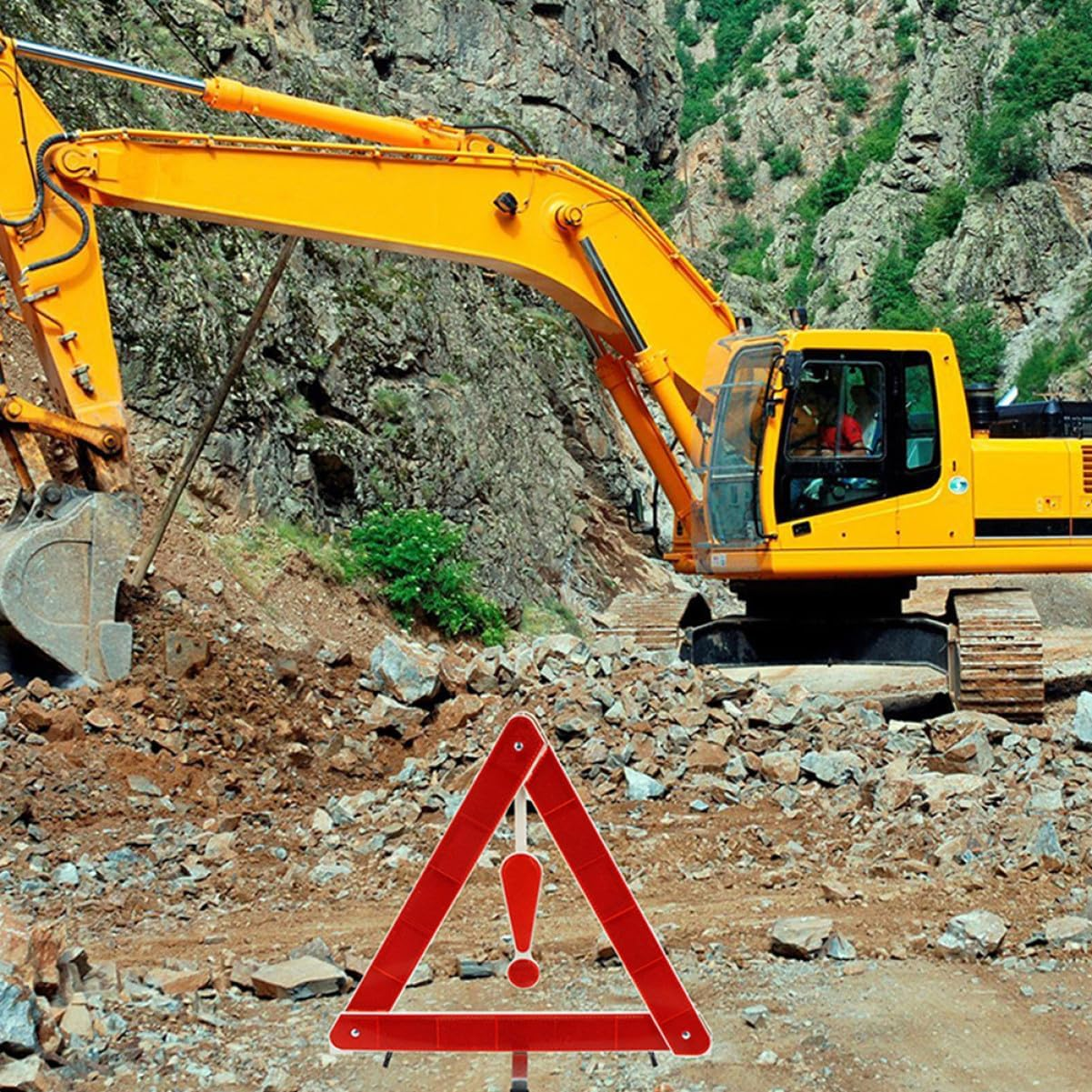 3Pcs Foldable Emergency Triangle Safety Signs for Vehicles with Non-Skid Base Reflective High Brightness Warning Triangles for Roadside Visibility and Breakdown Emergency Use image number 1