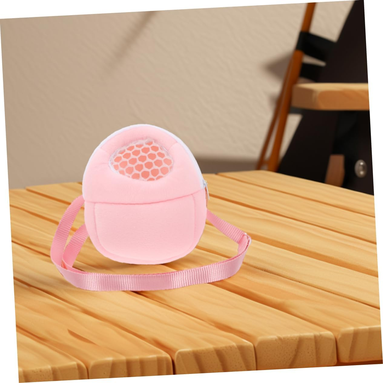 Yardwe Portable Hamster Carrier Bag with Adjustable Strap Breathable Mesh Medium Size for Travel with Hamsters Chinchillas and Guinea Pigs image number 6