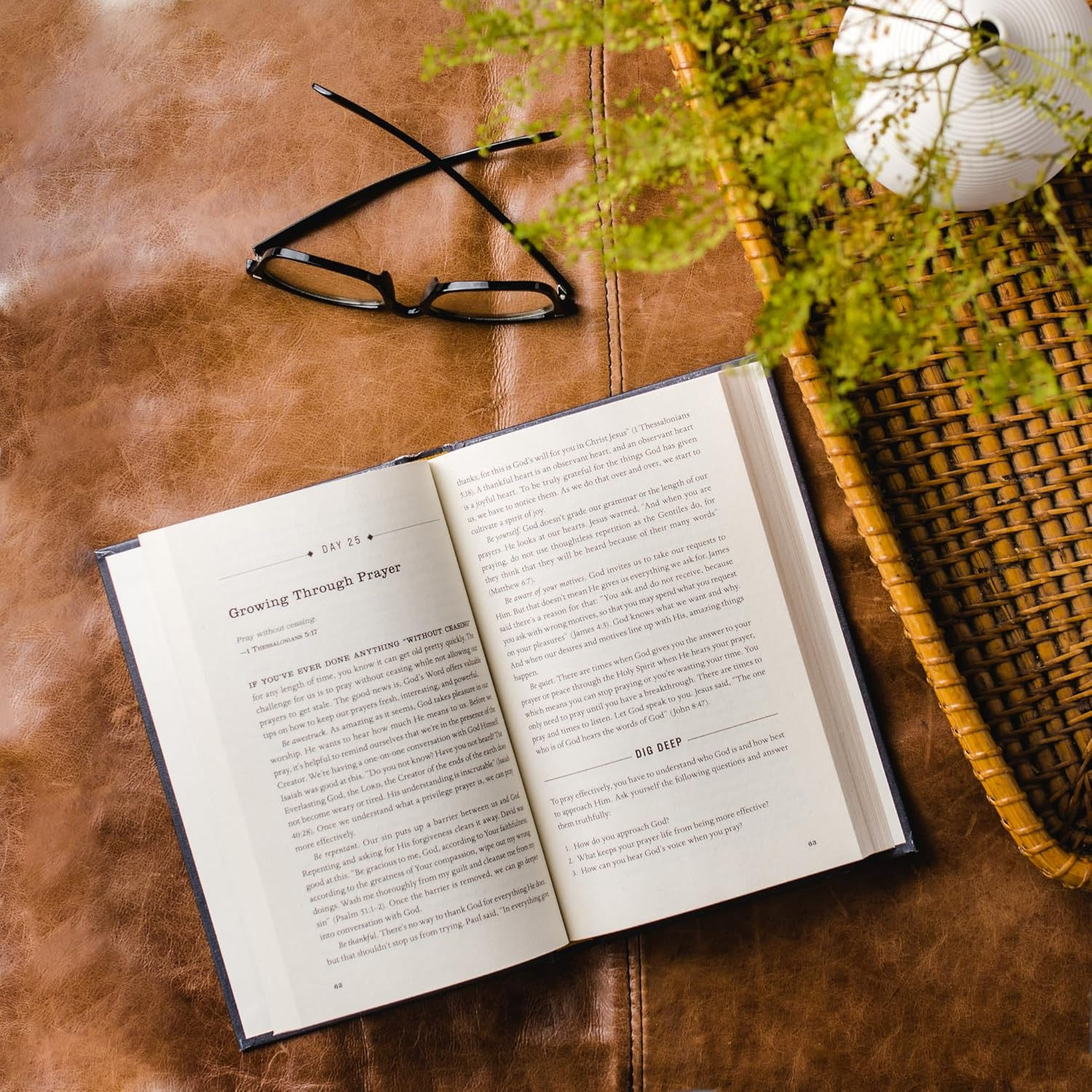 Bold Pursuit: a 90- Day Devotional for Men Seeking the Heart of God: a 90-Day Devotional for Men Seeking the Heart of God (90 Daily Devotions)