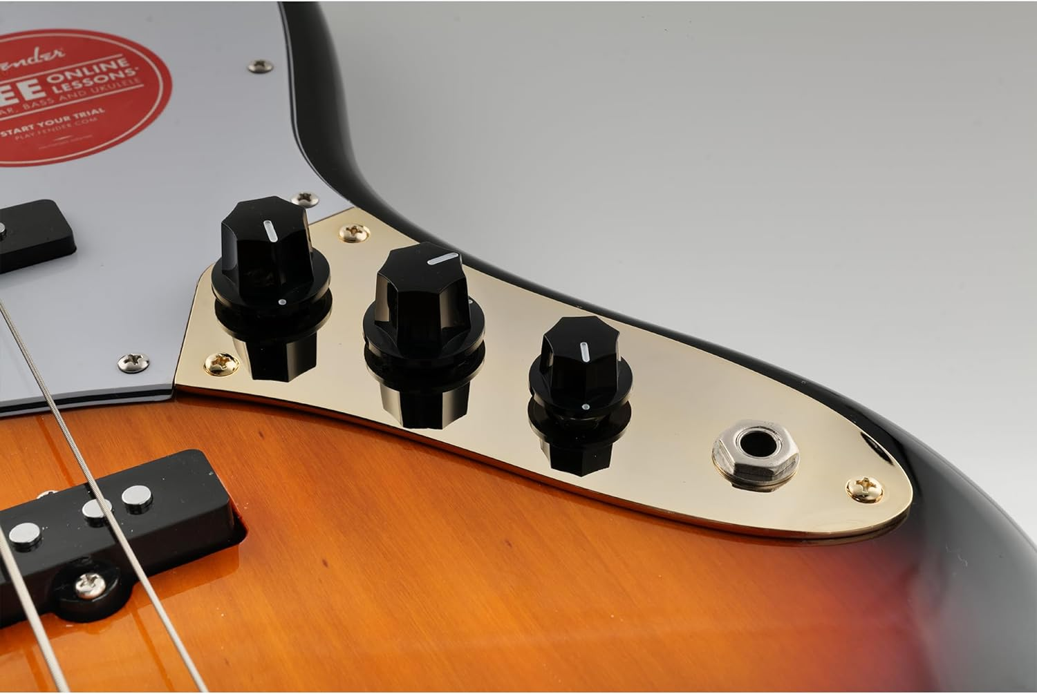 Musiclily Pro Steel 4-Hole Jazz Bass Control Plate for JB Style Electric Bass, Gold - Black image number 7