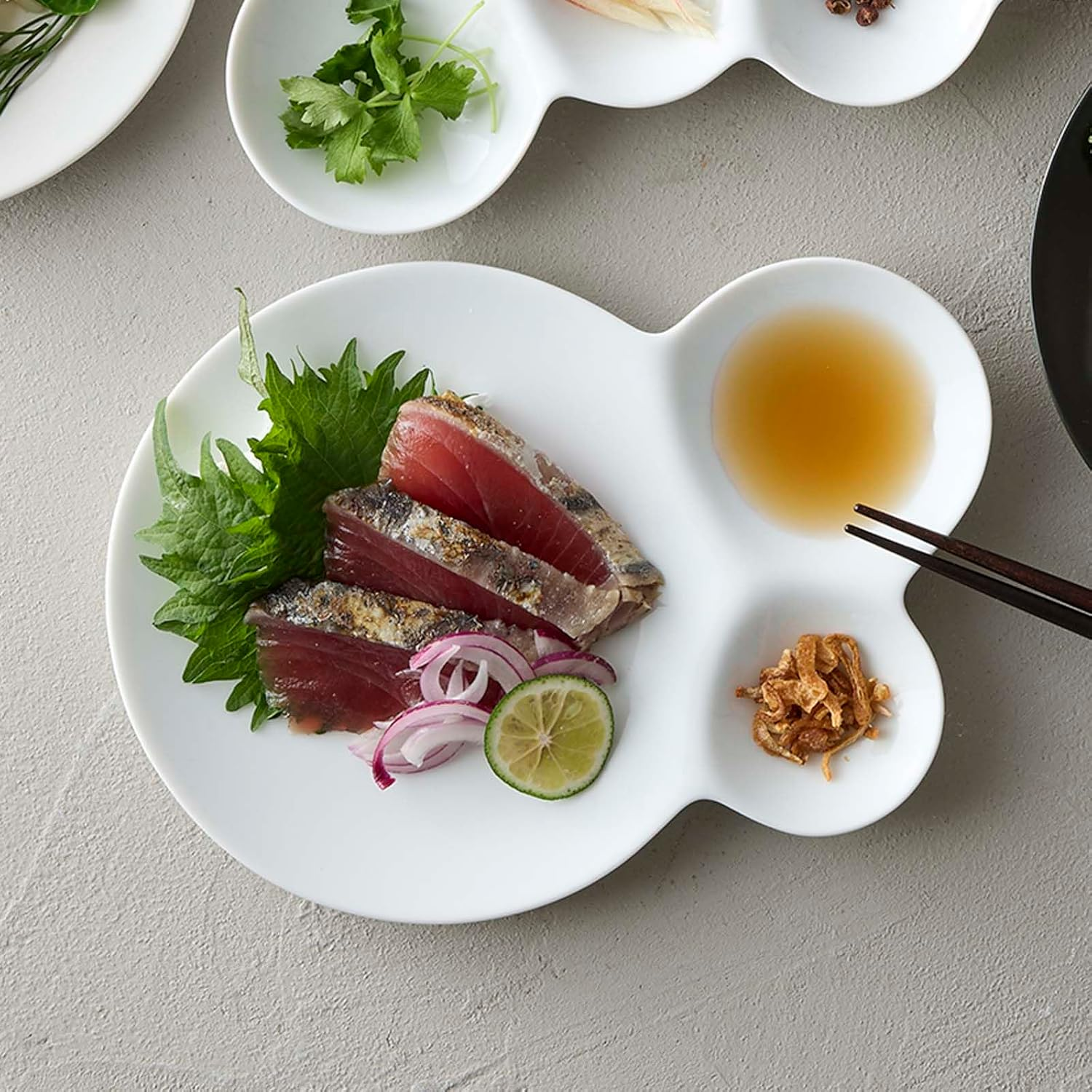 Mino Yaki 82-077-101 Miyama Plate, Divider Plate, 8.3 X 5.9 Inches (21 X 15 Cm), Savone Savone, White Porcelain, Made in Japan - White image number 2