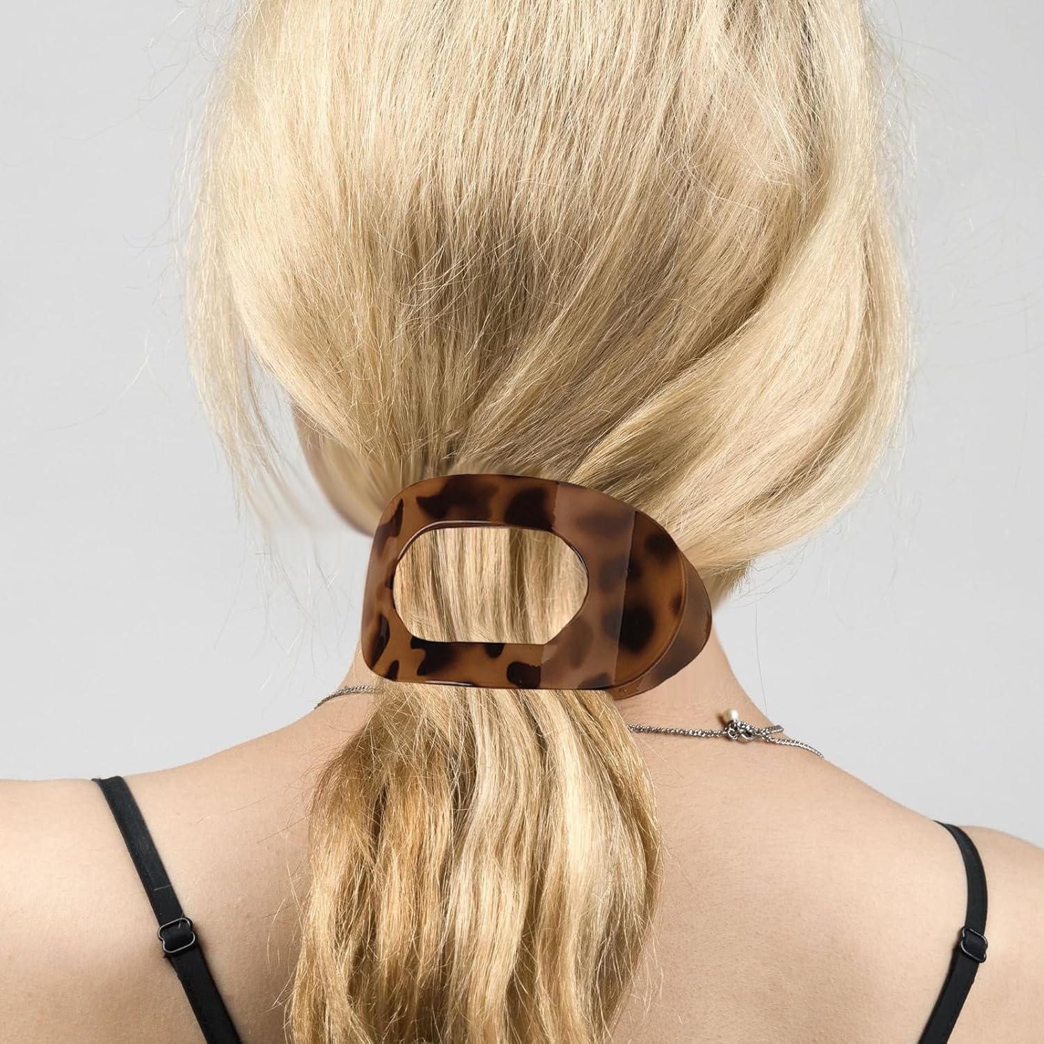 AYNKH 6 PCS Flat Hair Claw Clips for Women Fine Thick Hair, Curved Design Flat Claw Clip Strong Hold Hair Clip Accessories for Women and Girls