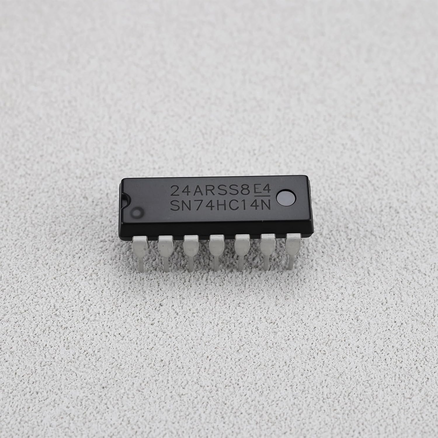 Emsea 20Pcs SN74HC14N 6-Channel Schmitt Trigger Inverter IC Chip DIP14 for Breadboard image number 5