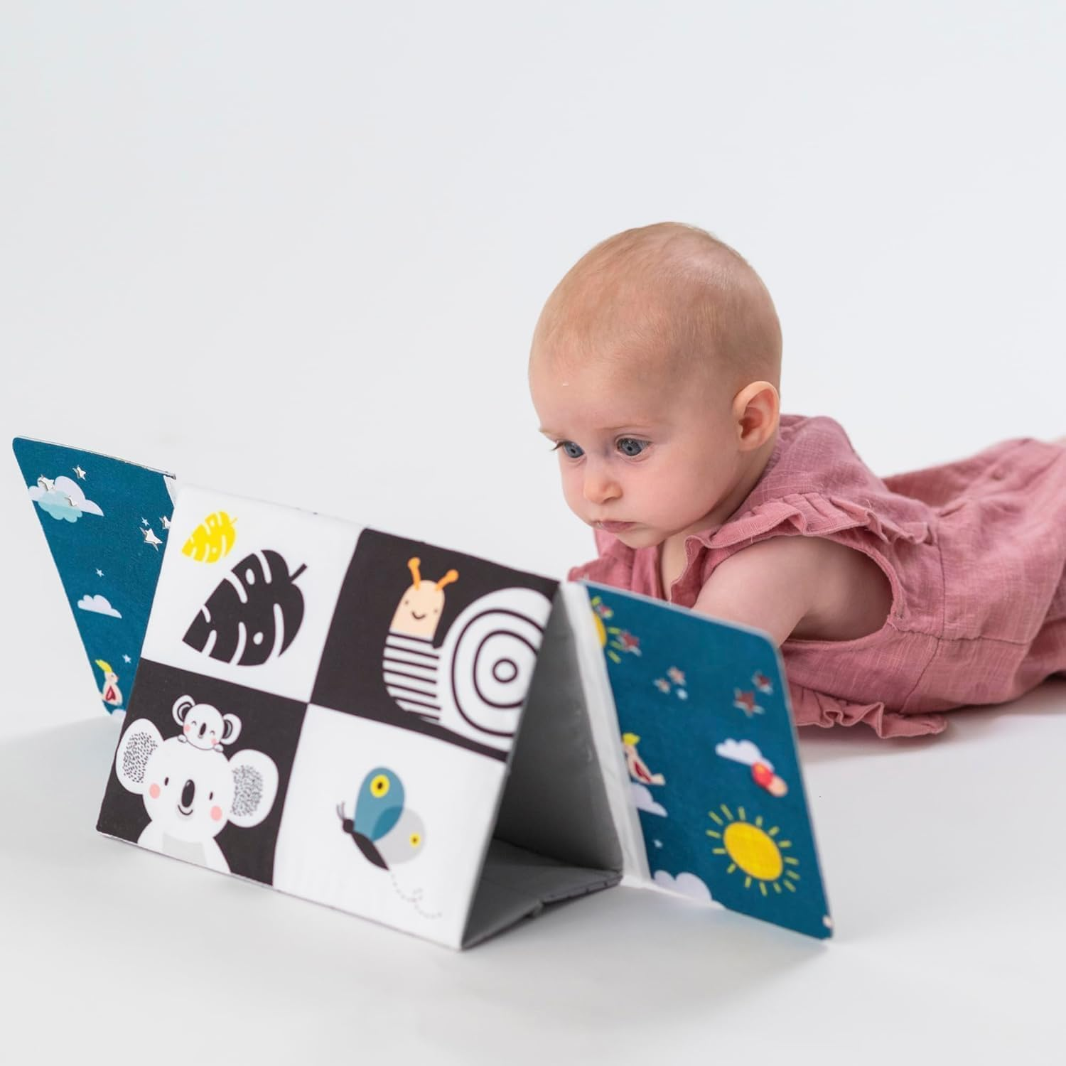 Taf Toys Tummy Time Floor Mirror Book for Babies High Contrast Activity Montessori Newborn Toys, Black and White Baby Toys, Sensory Infant Toy 0-3 Months Newborn Essential for Tummy Time