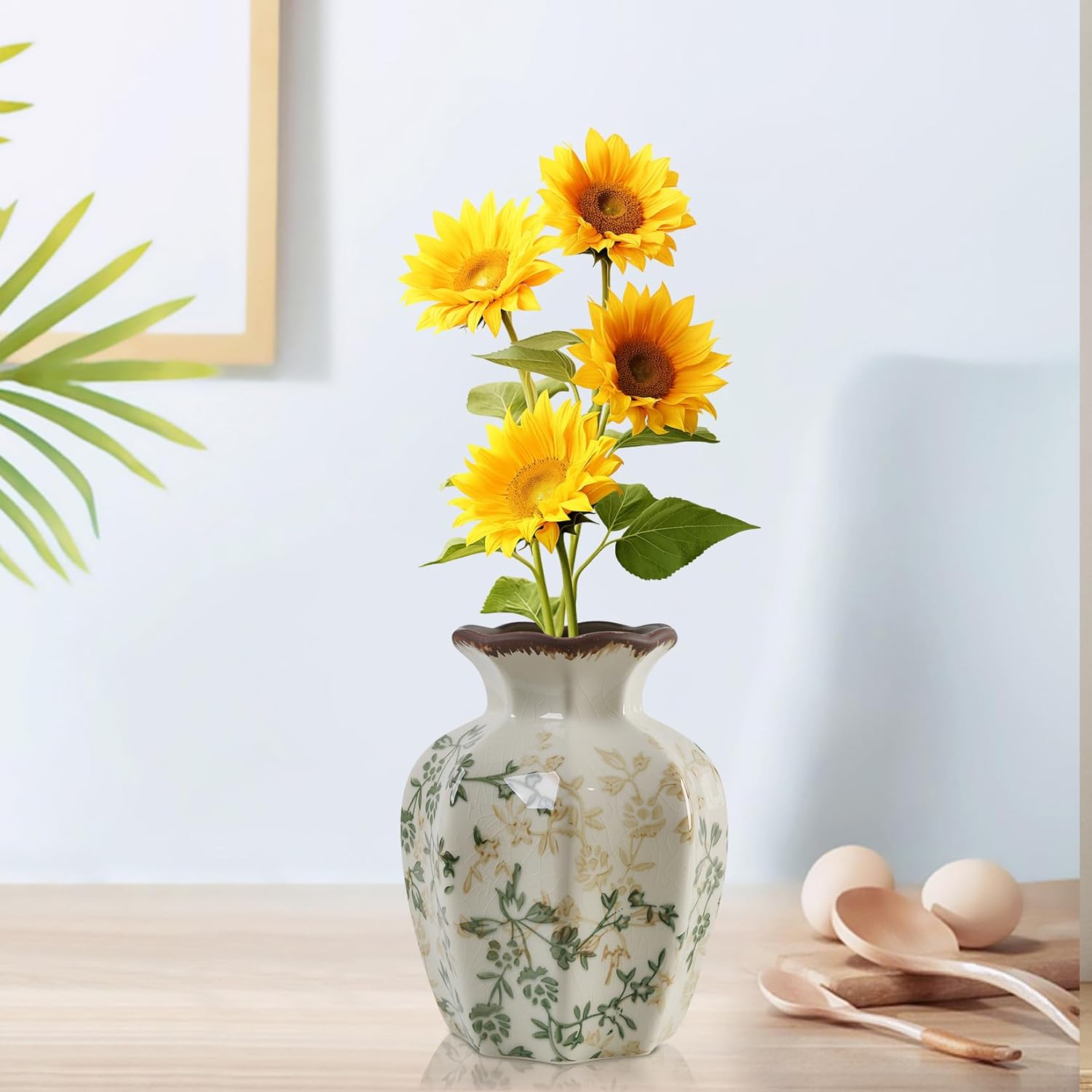 Vintage Ceramic Vase, Small Green and Beige Retro Ceramic Flower Vases, Chinoiserie Vase for Home Decor, Kitchen, Living Room, Bedroom and Shelf image number 4