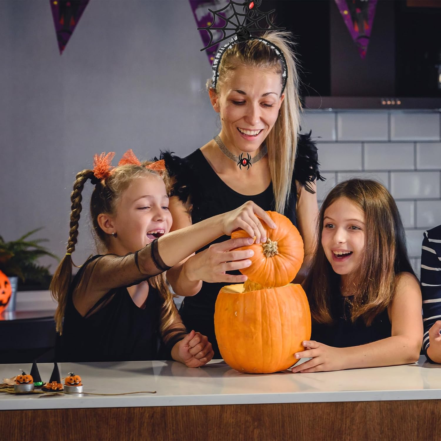 Charmburst 2 Pieces Halloween Spider Headband and Collar Black Red Spider Costume Headpiece Set Hair Accessories Fancy Dress Cosplay Party Decoration