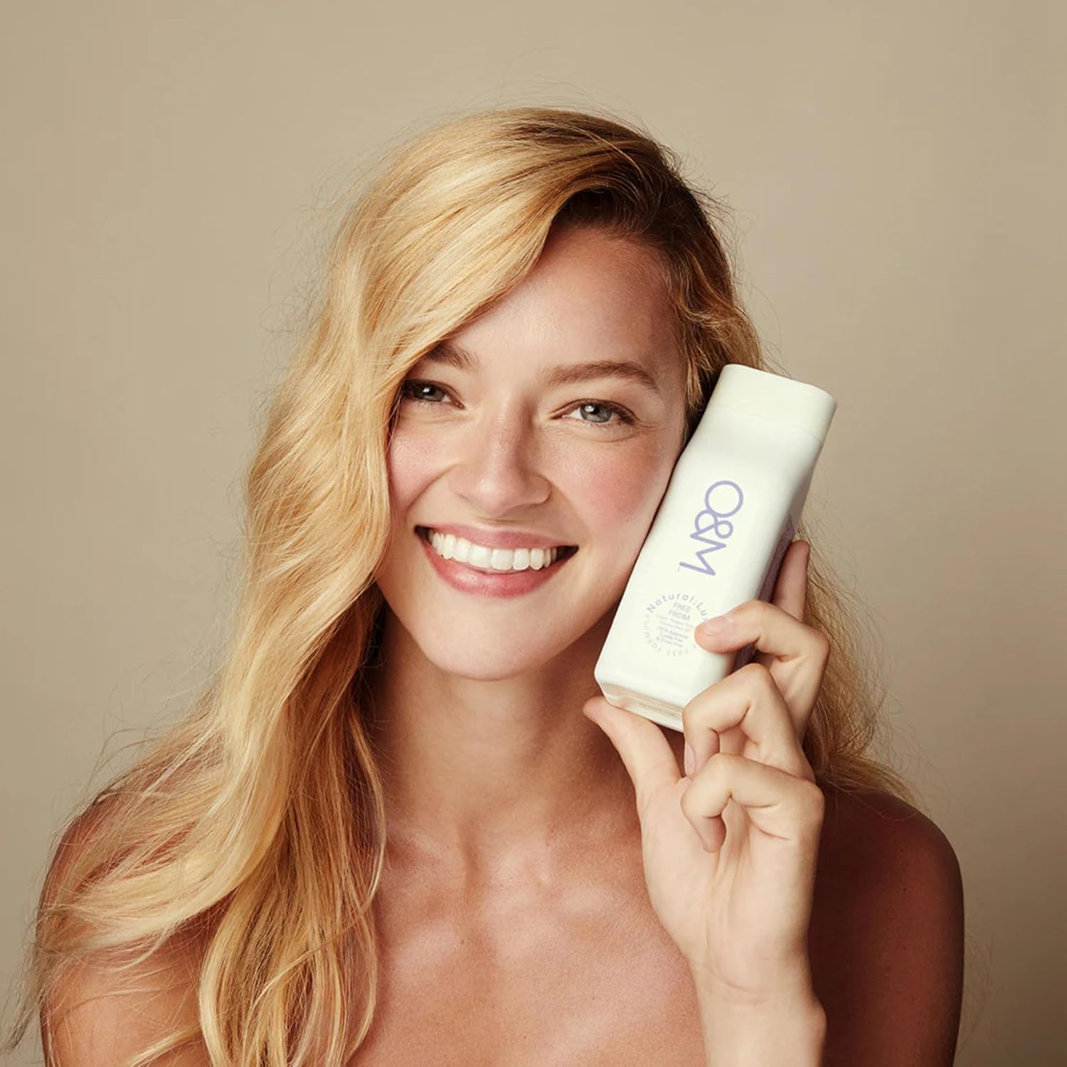 O&M Conquer Blonde Silver Shampoo- 250Ml- for Coloured or Naturally Silver Hair - Free from Sulfates, Parabens, Silicones, MIT, Phthalates, Triclosan, Propylene Glycol & Gluten,Peta Certified & Vegan image number 3