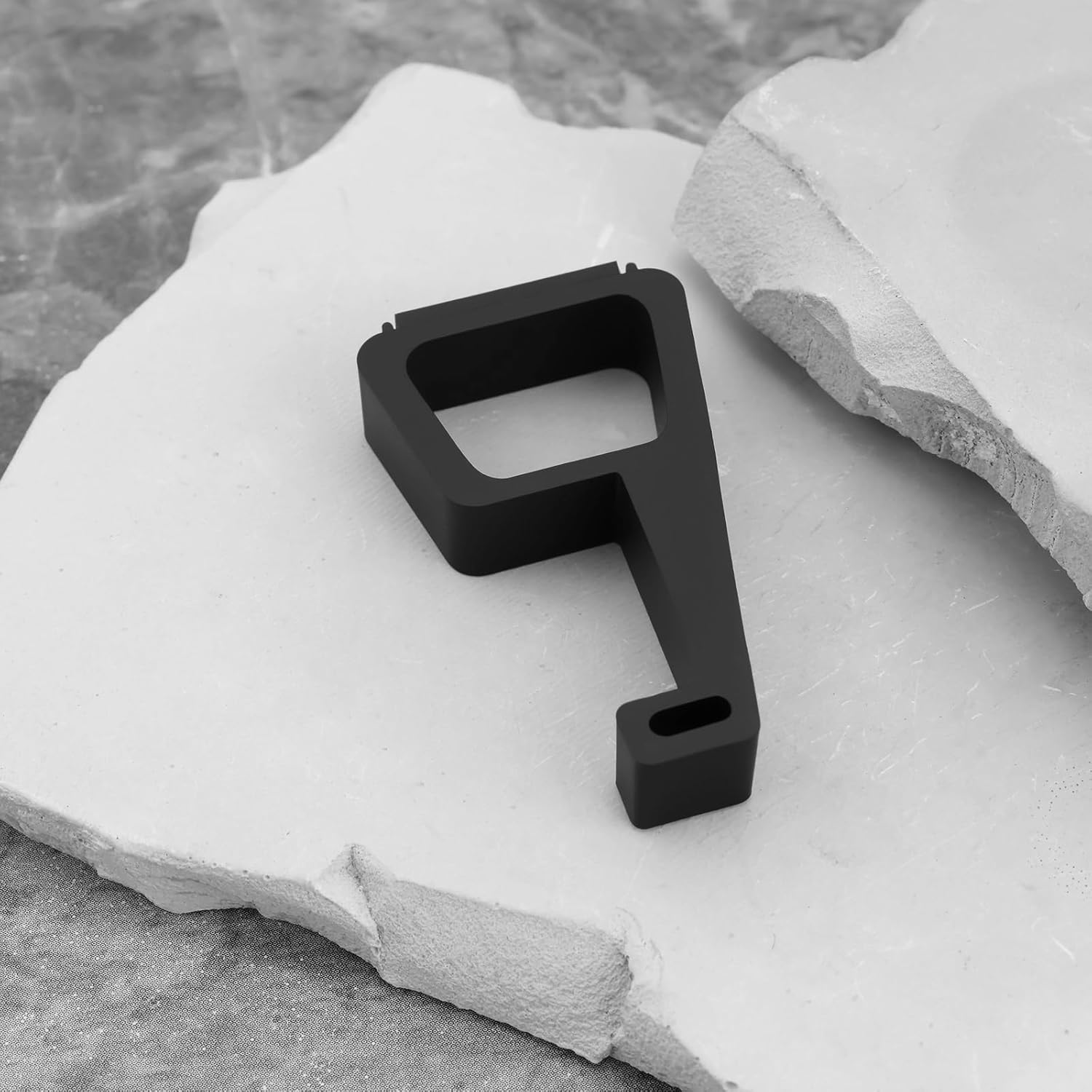 LT Easiyl 4Pcs Game Console Horizontal Holder Simple Feet Bracket Prevent Slip Cooling Feet Slip Feet Stand Compatible with Sony PS4 Slim Black image number 3