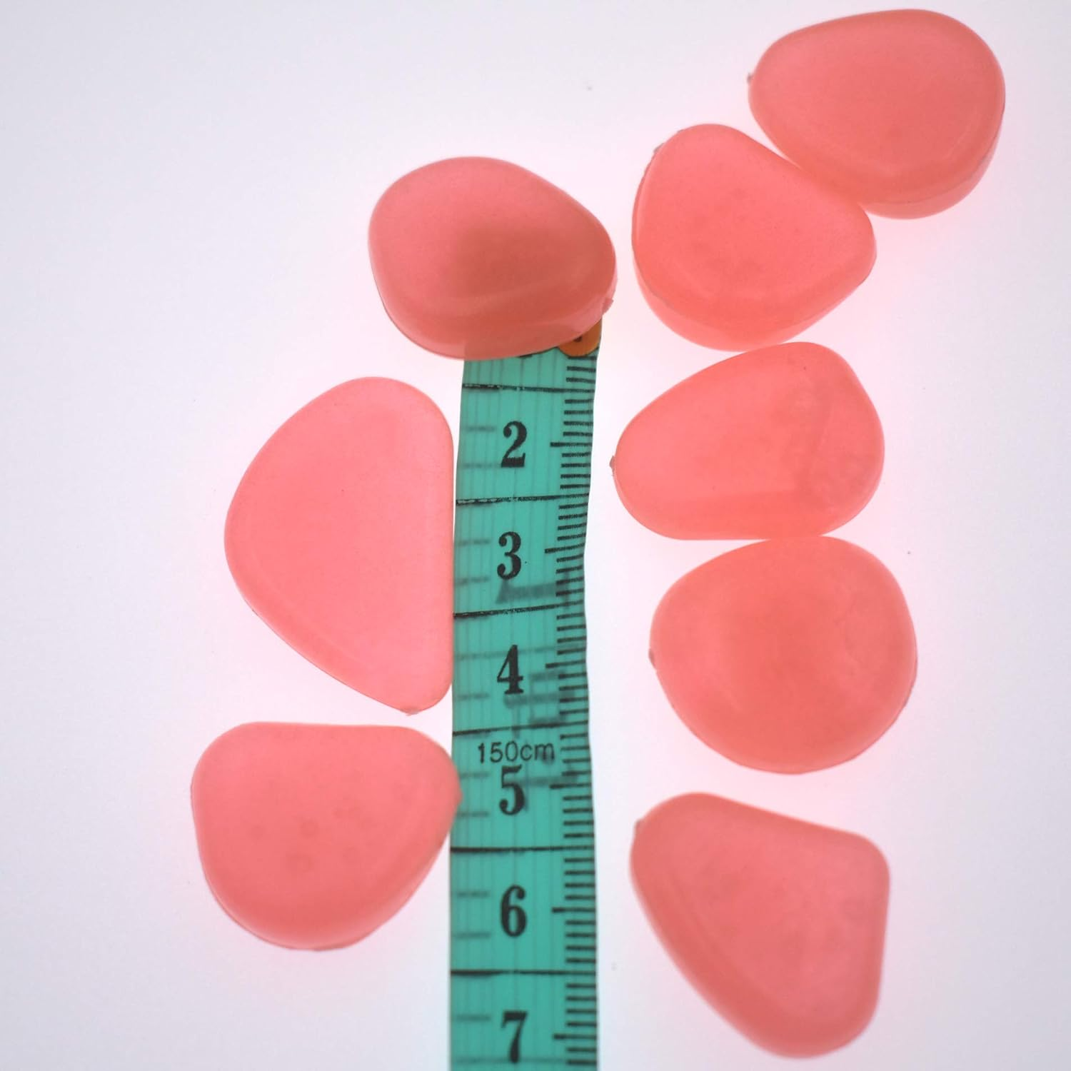 Qeesio 100Pcs Glow Pebbles Glow in the Dark Decorative Stones Rocks for Garden Path Walkway Yard Fish Tank, Watermelon Red image number 5