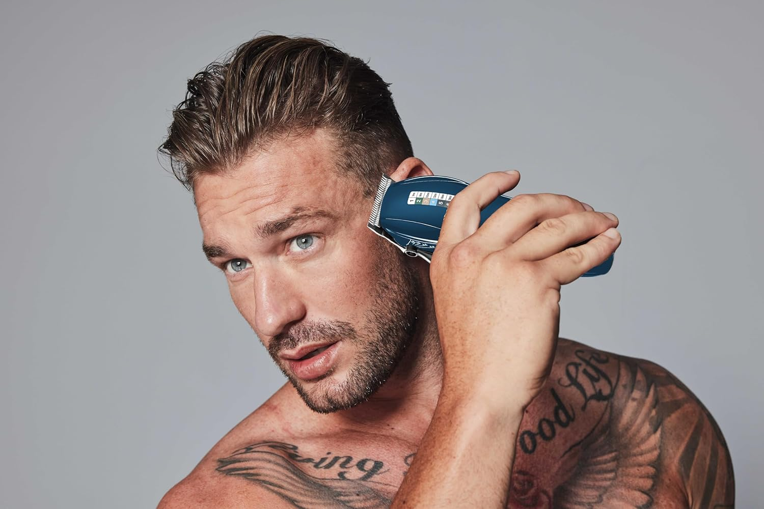 Conairman the Clean Cut Hair Clipper &ndash; Cordless & Corded Use, 45Mm Stainless Steel Blades, 55 Length Settings, Powerful DC Motor, 8 Colour-Coded Comb Guides, Ear Taper Guides & Grooming Kit image number 6