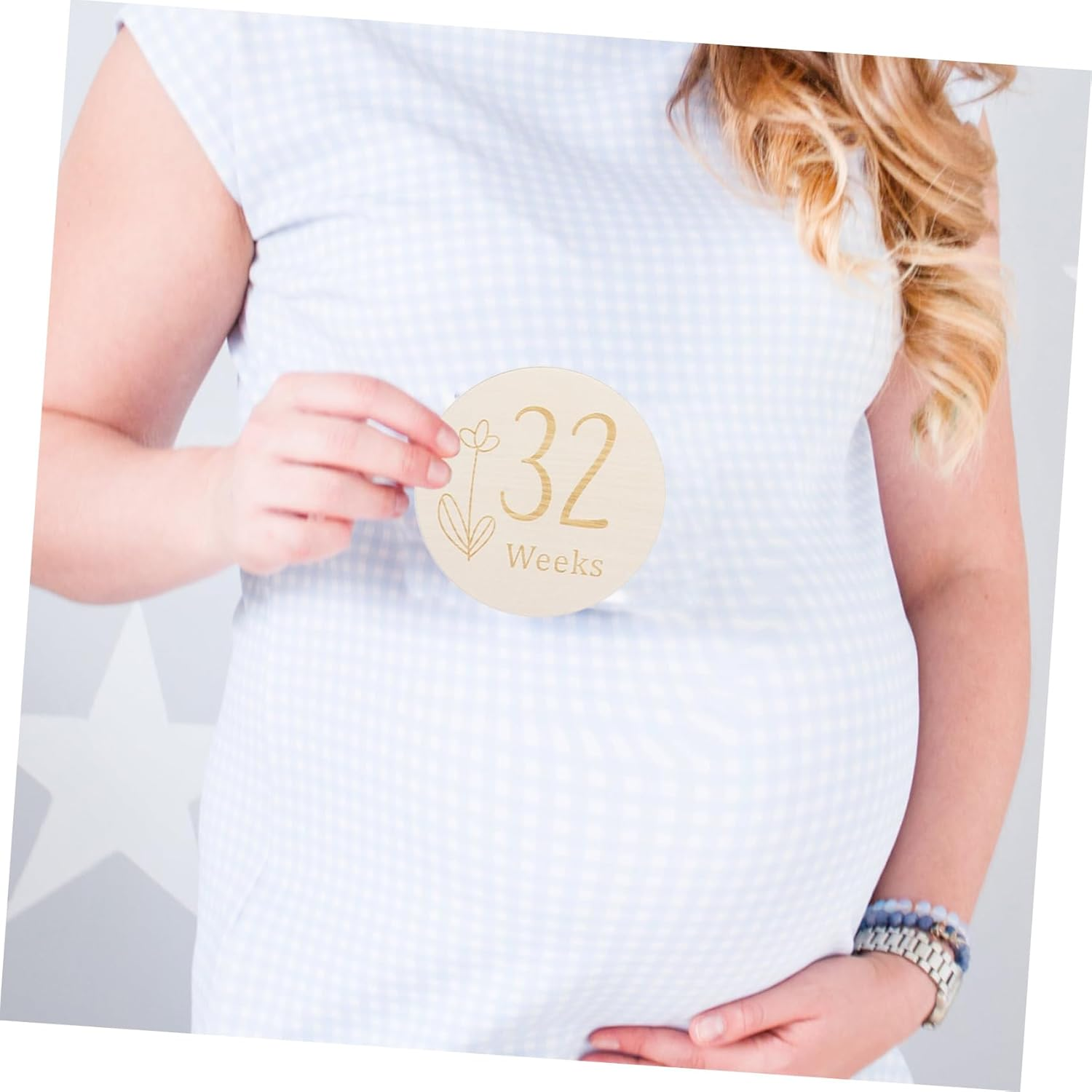 11Pcs Double-Sided Wooden Pregnancy Weekly Milestone Discs Capture Your Growth with Photo Props Showers and Newborn Memories image number 1