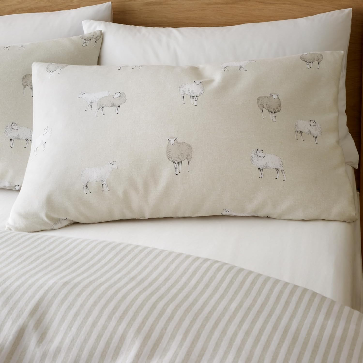 Catherine Lansfield Brushed Cotton Sheep King Duvet Set Natural image number 2