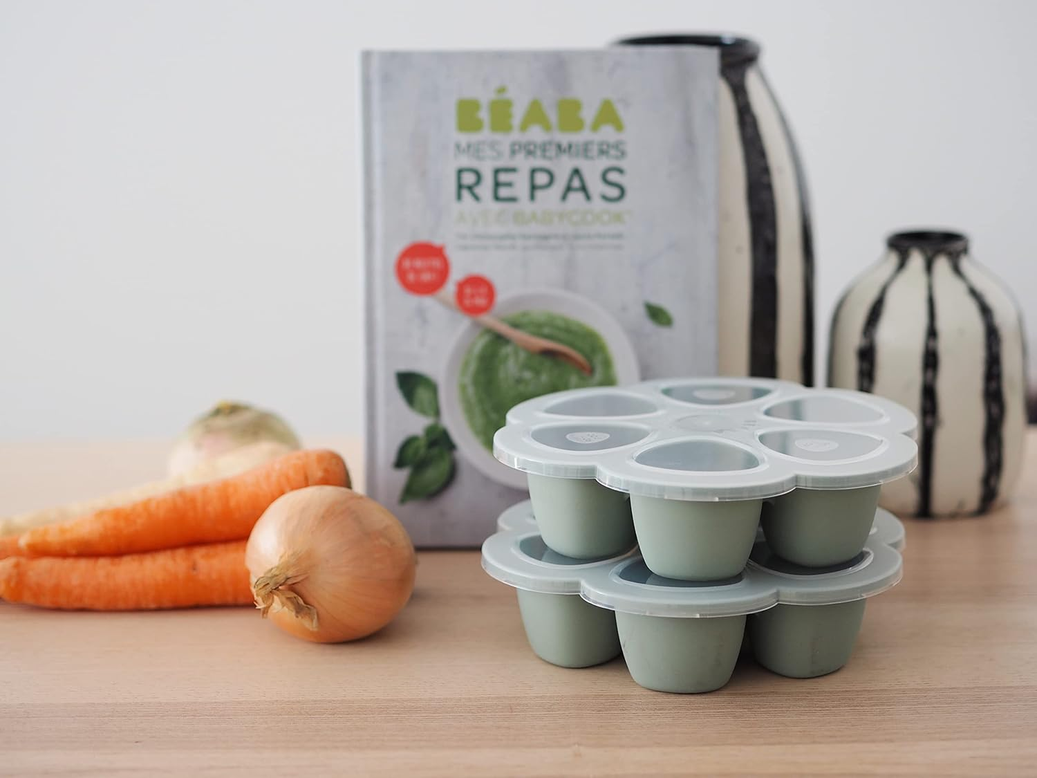 BEABA Multi-Portion Premium Grade Silicone, Extreme Thermal Resistance, Oven and Microwave, 6 Independent Cells, Airtight Lid, Made in Italy, 6 X 150 Ml, Sage Green image number 3