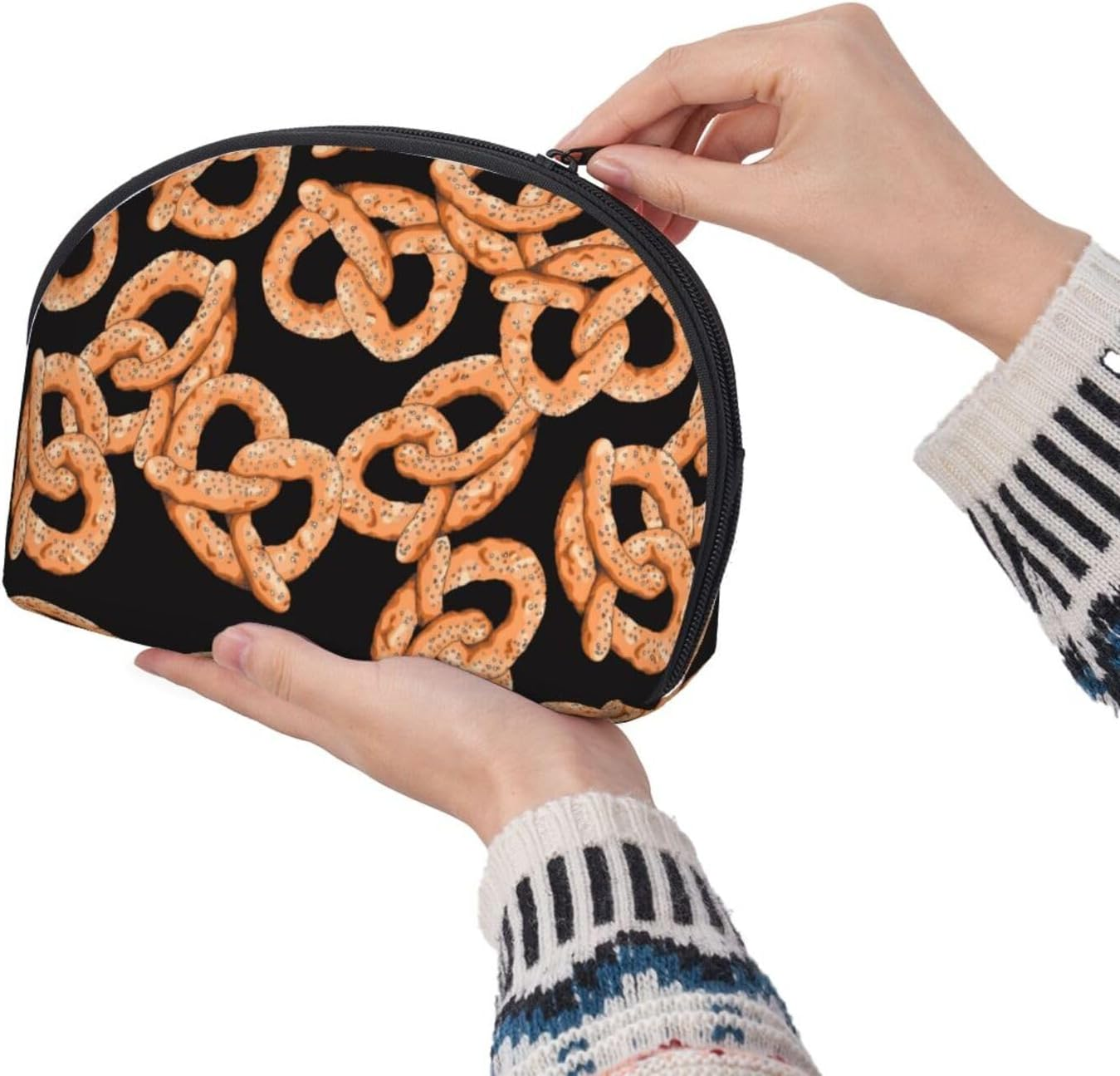 Cozimangoe Coin Pouch Makeup Bags Set, 2 Piece Shell Shape Cosmetic Bag with Pockets for Daily Travel Handbag Lipstick Keys Toiletry, Personalized Fresh Pretzel image number 2