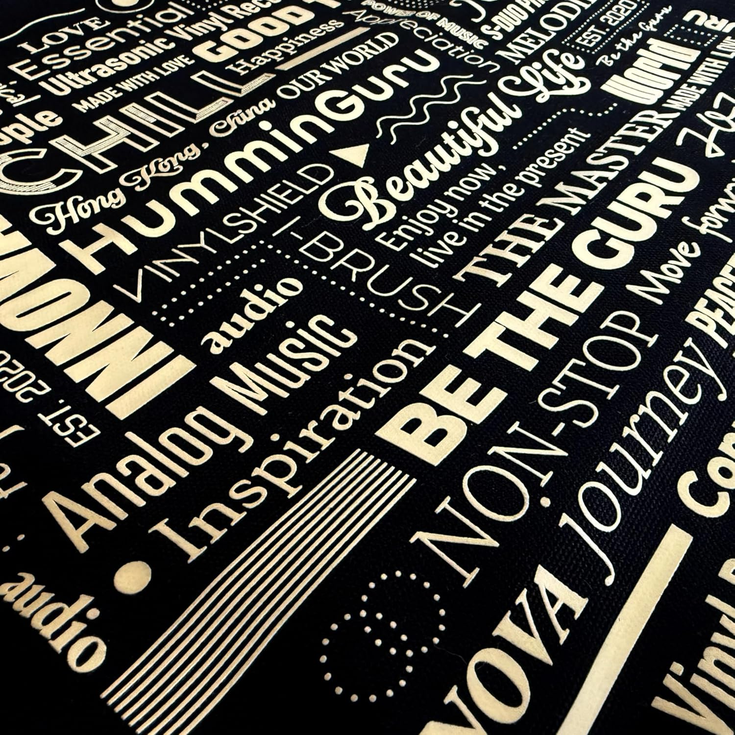 Humminguru Vinyl Record Tote Bag&ndash; Large Capacity Durable Canvas Bag for Vinyl Albums, 15&rdquo;Laptop, Headphones, Books & More image number 2