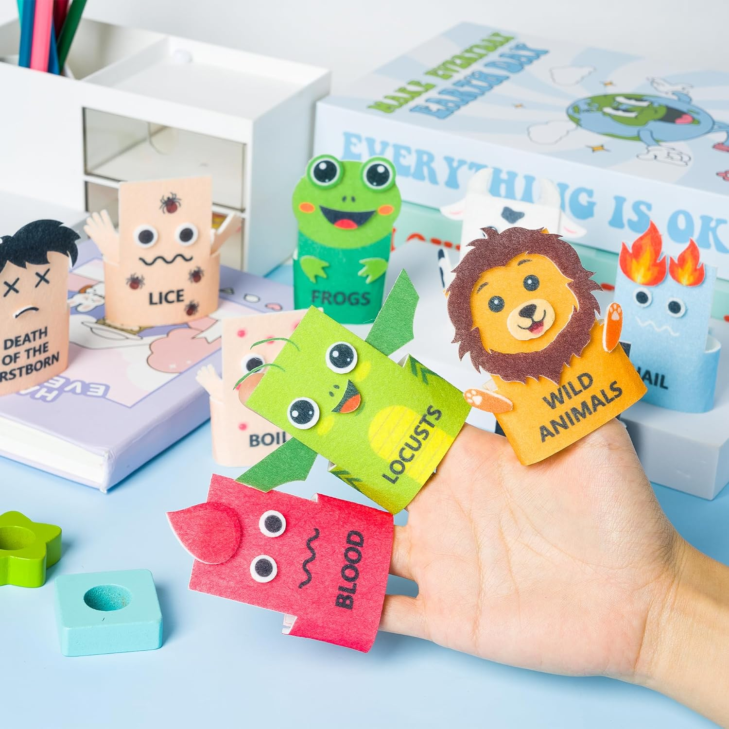 Cocnny Ten Plague Finger Puppets - 30Pcs Passover Felt Hand Puppet Making Kit, Make Your Own Fingers Puppets Toy for Kids, Religious Story Time Jewish Pesach Seder Passover Christian Party Supplies