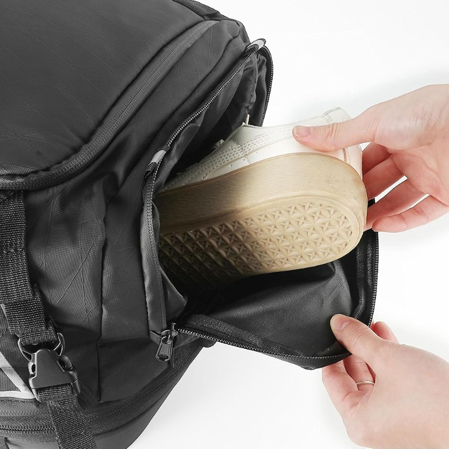 Jiawu Motorcycle Tail Bag, 35-42L Waterproof Foldable Multifunctional Portable Motorcycle Storage Bag for R1200GS R1250GS LC image number 2