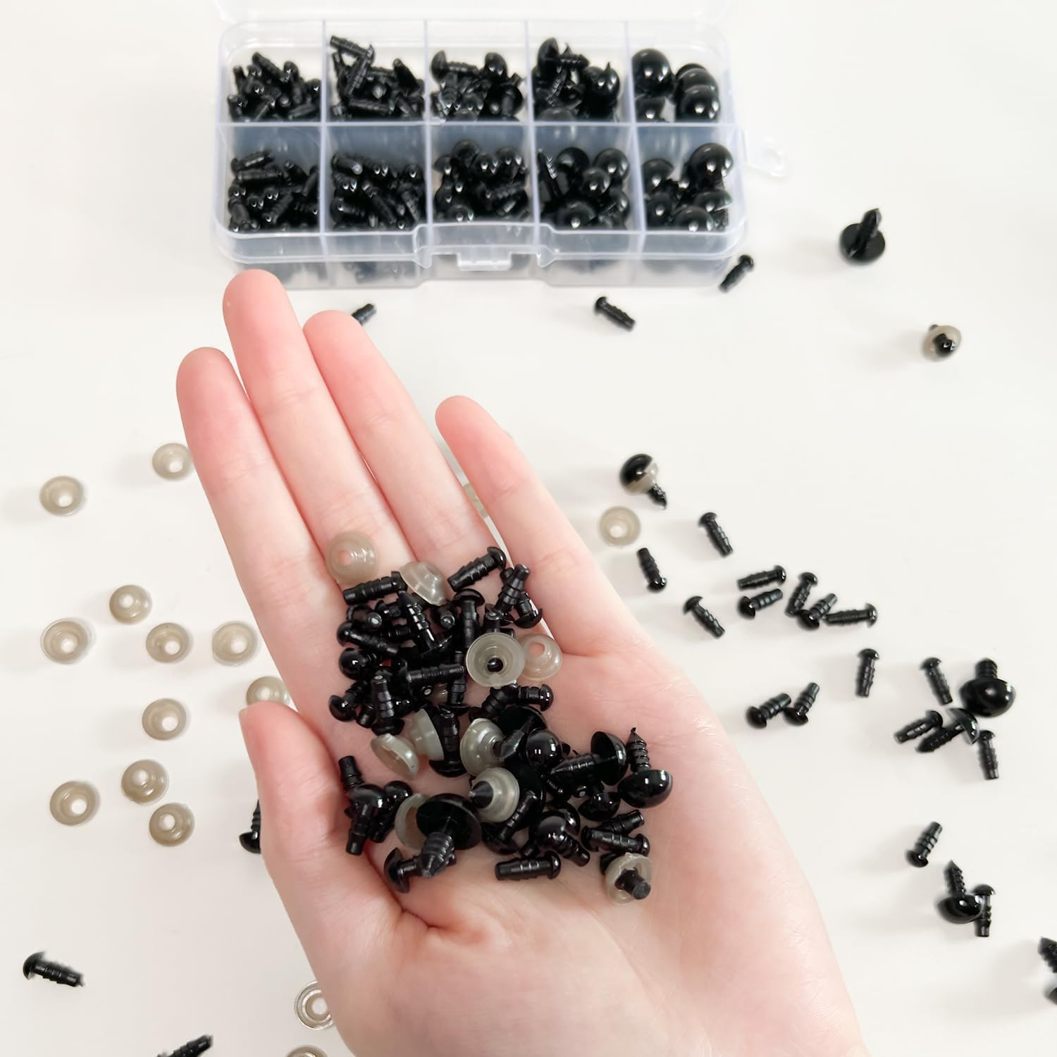 200Pcs Safety Eyes,Funcyboo Craft Eyes Crochet Eyes Assorted Sizes Plastic Doll Eyes Stuffed Animal Eyes Kit with Washers for Amigurumi DIY 5 6 8 10 12 Mm Black Safety Eyes.