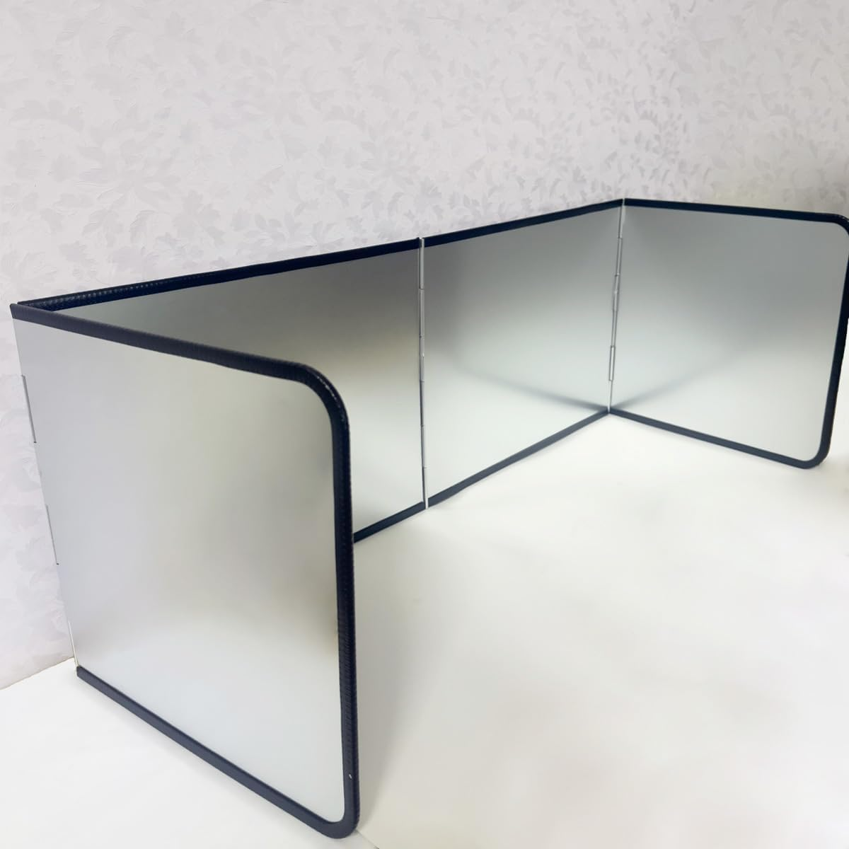 4 Sided Grease Splatter Guard, Foldable Splatter Screen for Stove Stainless Steel Oil Splash Baffle Plate Backsplash for Wall Gas Range Frying Pan Camping image number 3