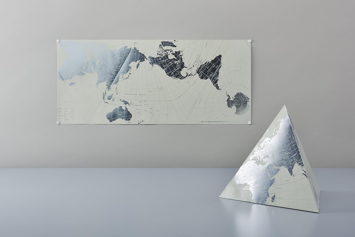 Geografia World Map Authagraph Platinum M-PL image number 3