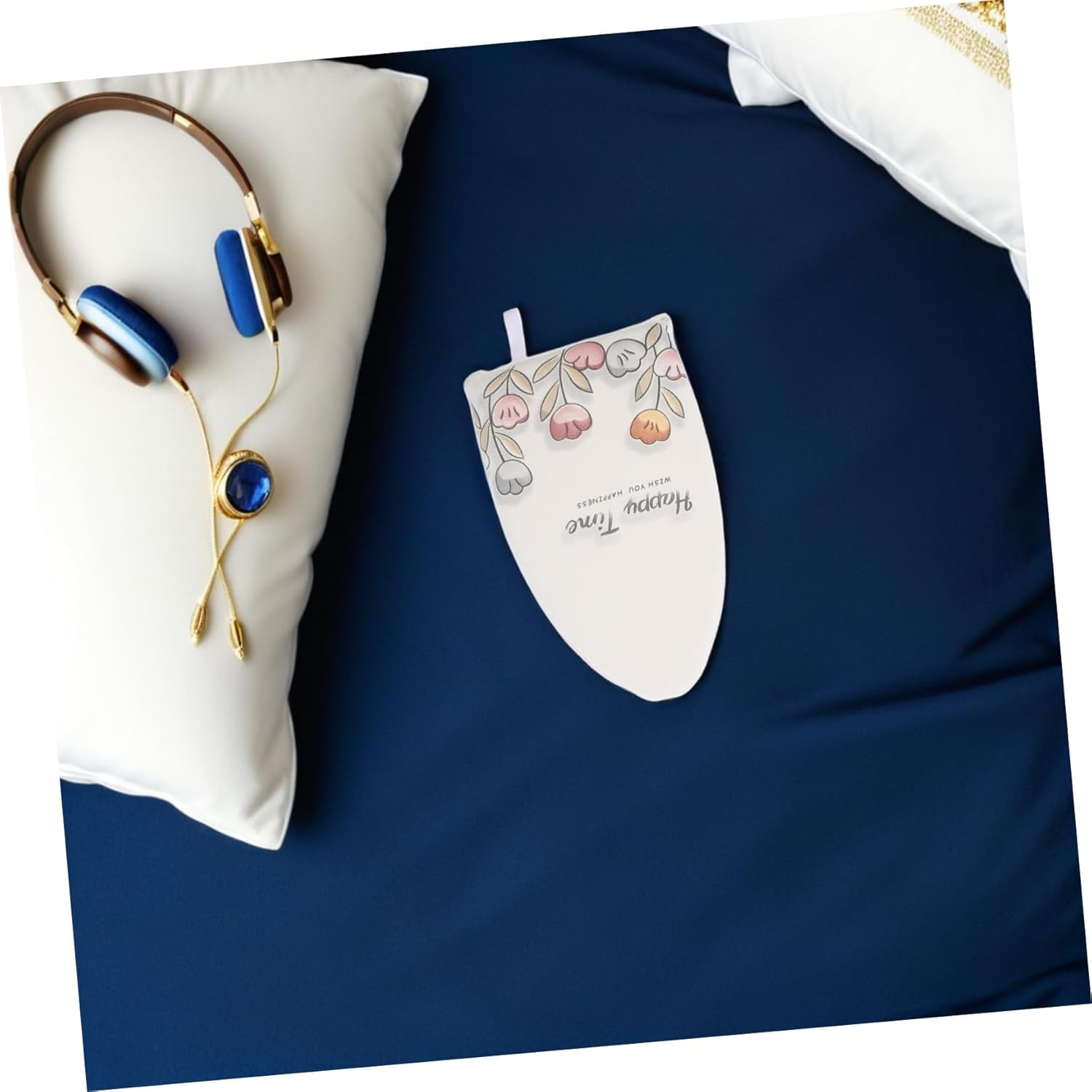 Iplusmile Heatproof Steam Ironing Glove with Thickened Sponge Insulation Ambidextrous Protective Mitt for Garment Steamers and Hair Straighteners Portable with Mesh Ventilation and Hanging image number 6