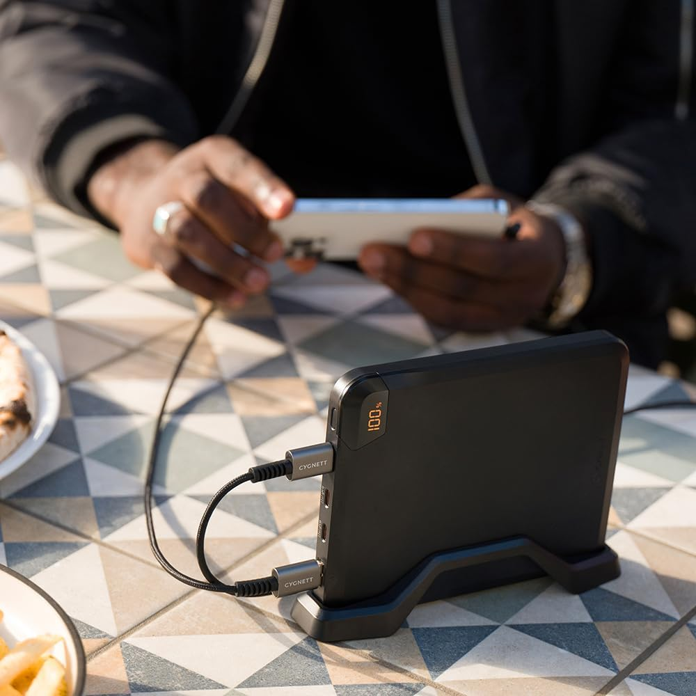 Cygnett 100W Laptop Power Bank 25K + Stand Vertpwr image number 3