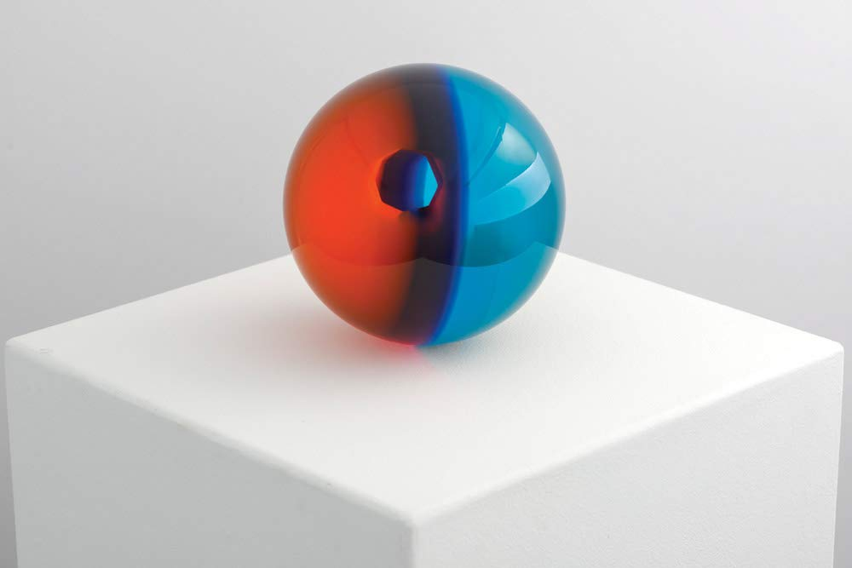 Helen Pashgian: Spheres & Lenses image number 4