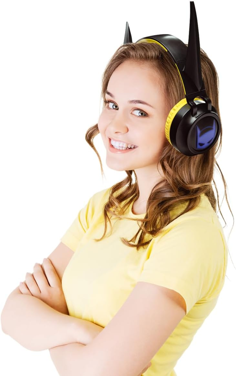 Lexibook, Batman HPBT015BATLXB 3D Design Foldable Luminous Bluetooth Wired Headphones with Volume Limiter, Black Yellow image number 5