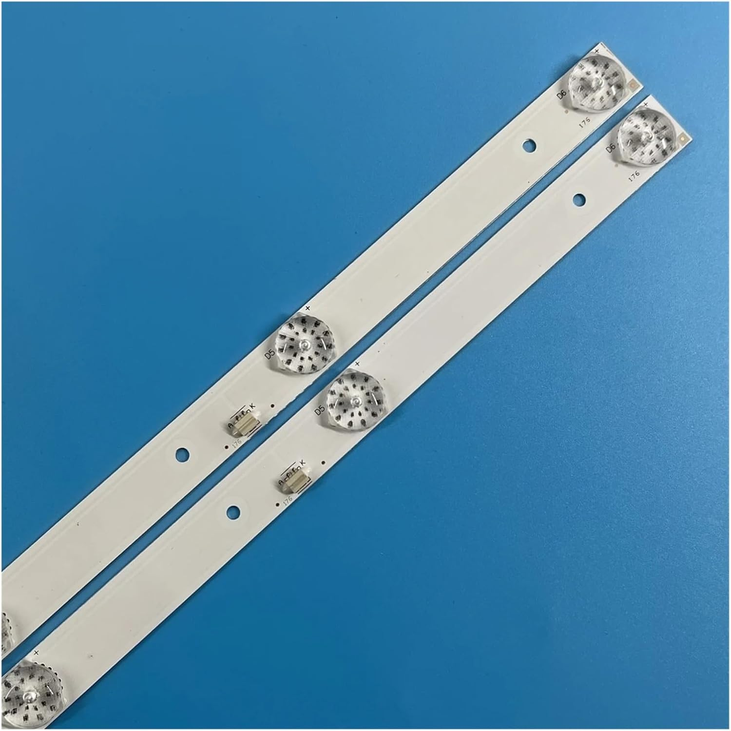 Tv'S LED Backlight Strips for Ak-Ira 32LED01T2M 32LED06T2W for Yu-No ULM-32TC114 Bands Rulers CC02320D562V08 CC02320D562V04 32E9 2X6 (Color : 10PCS 5TV) image number 5