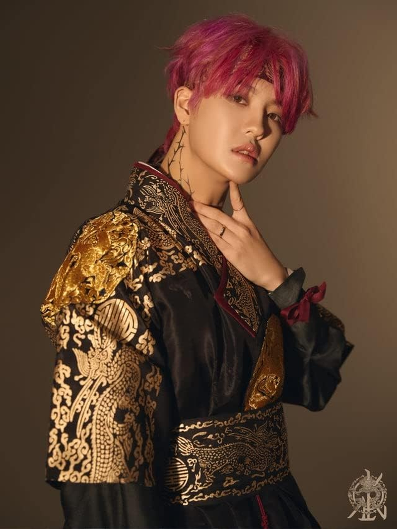 INGDOM History of Kingdom : Part IV Dann 4Th Mini Album Random Version Cd+72P Photobook+6P Calendar+1P Photocard+Tracking Sealed image number 1