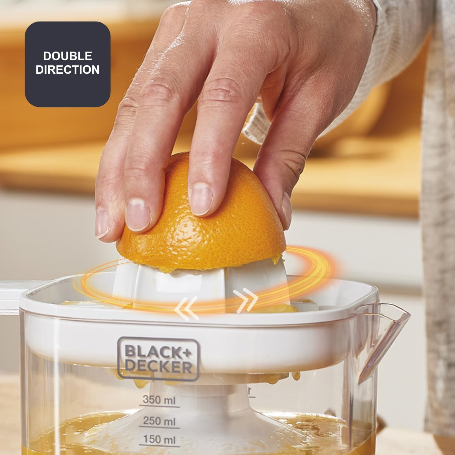 BLACK+DECKER Citrus Juicer, BXCJ25E, 350 Ml, 25 W, Adjustable Pulp Filter, Rotation in Two Directions, Cable Winder, Bpa-Free image number 1