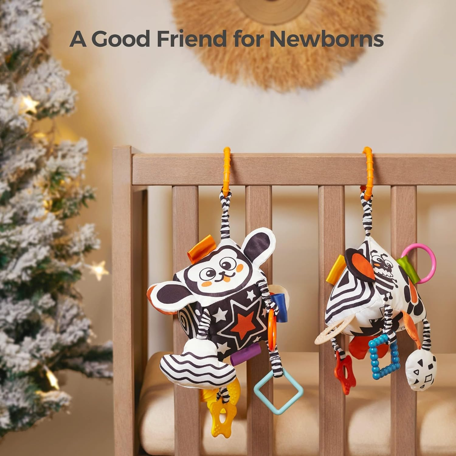 TUMAMA Baby Soft Hanging Rattle High Contrast Toys,Black and White Infant Toys 0-3 Months for Newborn,Baby Hanging Stroller Toy for Toddlers,Soft Sensory Rattles Toys Gift with Wind Chime