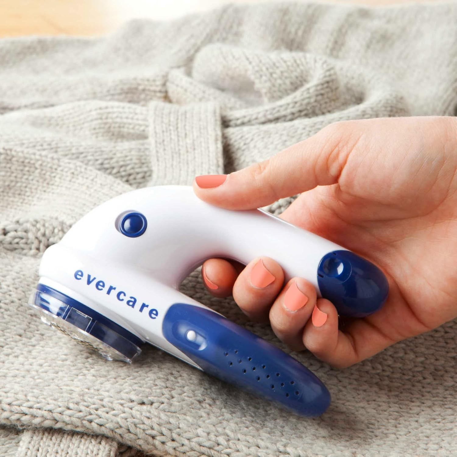 Evercare Fabric Shaver, Large,White image number 3