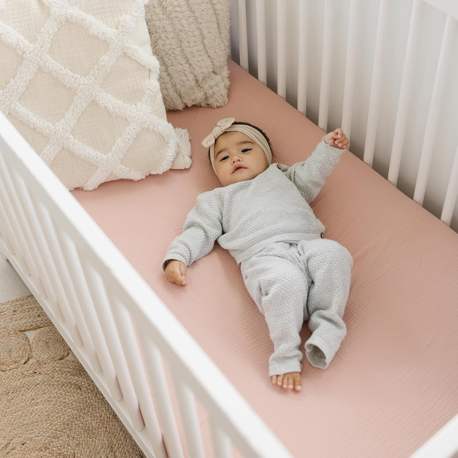 Zoney Muslin Fitted Crib Sheets 100% Cotton Baby Crib Sheets for Standard Crib Mattress (28 X 52 Inches), Soft and Breathable for Boys, Girls,Baby Crib Sheets，71 * 133Cm (Pink) - Pink image number 2