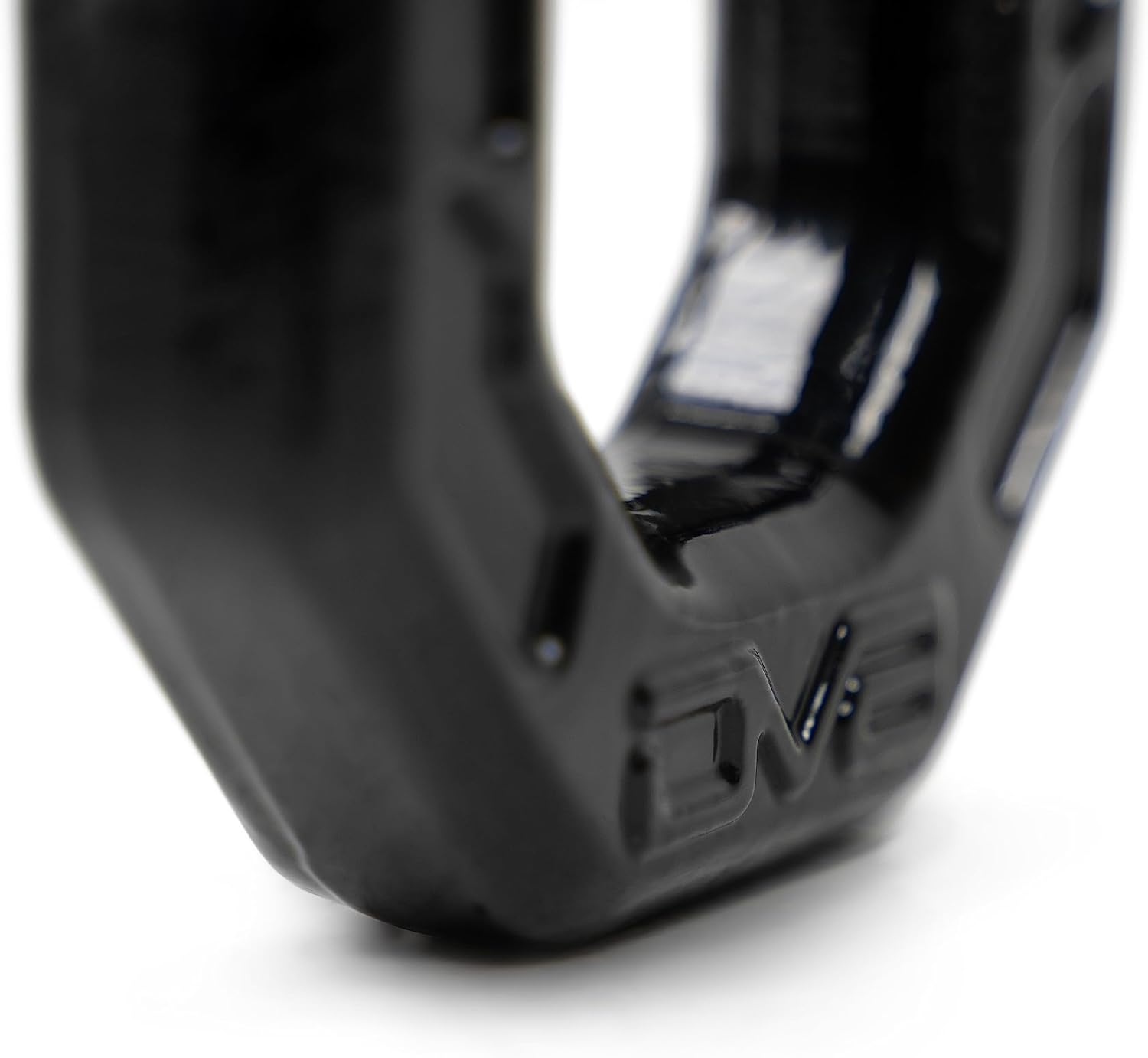 DV8 Offroad Elite Series D-Ring Shackles | Pair | 8 Ton Working Load Limit | (4) ⅛&rdquo; & (4) 3/16&rdquo; Isolators Included | 1&1/16&rdquo; Thick Forged Steel D-Ring (Black) image number 4