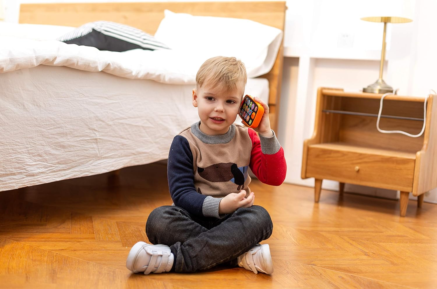 JOYIN Baby Learning Remote and Smartphone Bundle, 6-12 Months, Role-Play, Pretend Play, Unisex, Infant, ABS Plastic, Battery Operated, 4 AAA Batteries Required image number 4