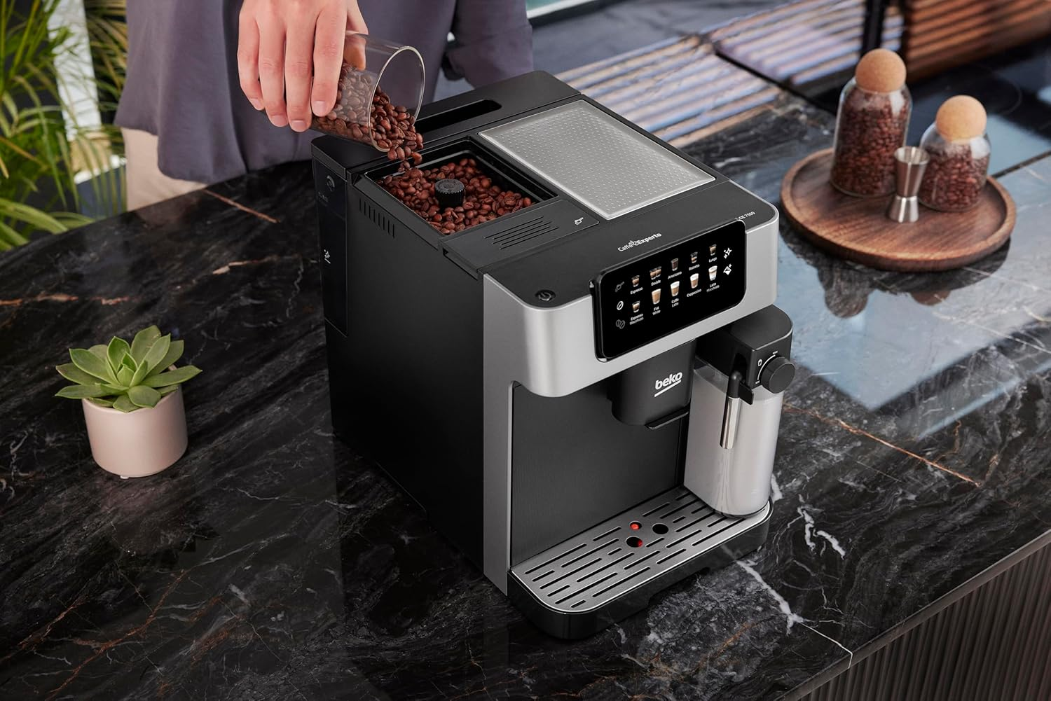 BEKO Caffeexperto Automatic Espresso Machine CEG 7348 X with Milk Frother and Cup