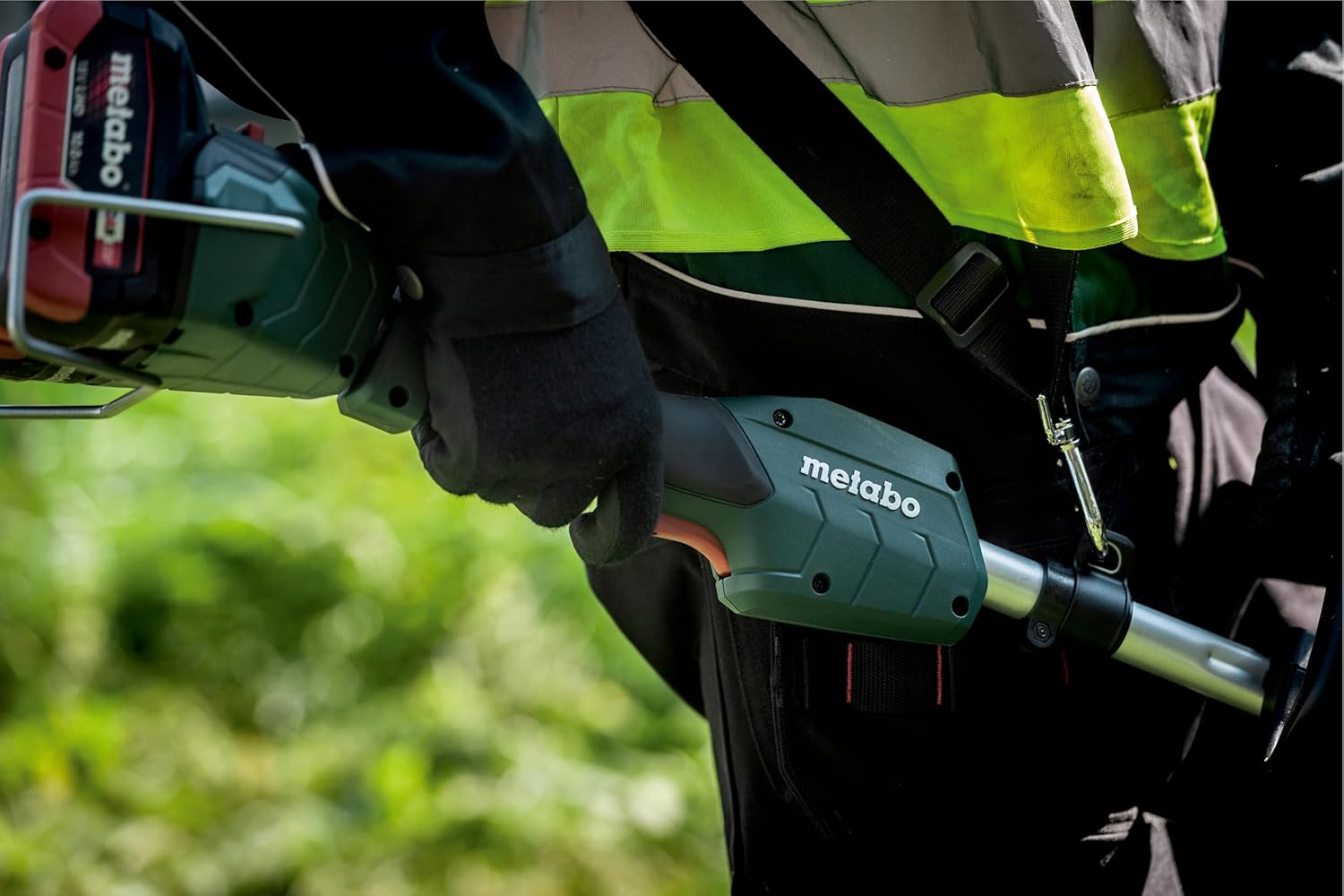 Metabo 18 V X 2 (36 V) Brushless Brushcutter with D-Handle (Skin Only) image number 4