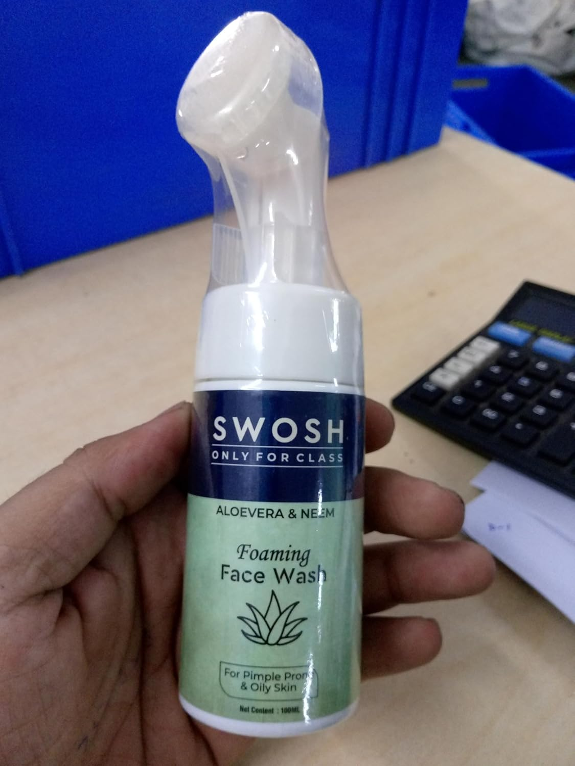 SWOSH Aloe Vera & Neem Foaming Face Wash for Pimple Prone & Oily Skin- No Parabens, Sulphate, Silicones & Color (With Built-In Face Brush), 100 Ml/ 3.38 Fl Oz image number 5