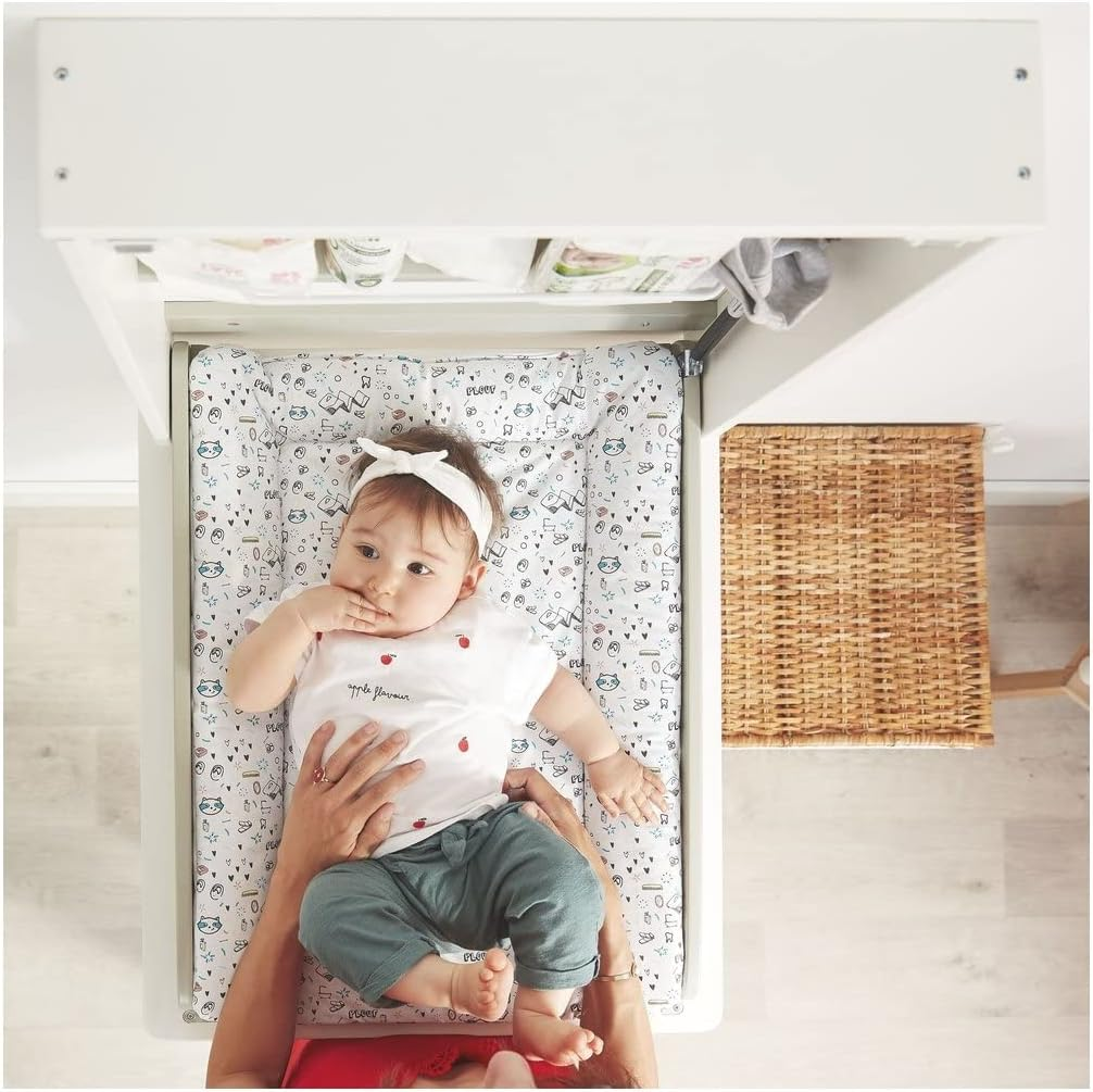 Badabulle Wall Mounted Changing Table, Fold down Baby Changing Unit with Changing Mat and Storage image number 6