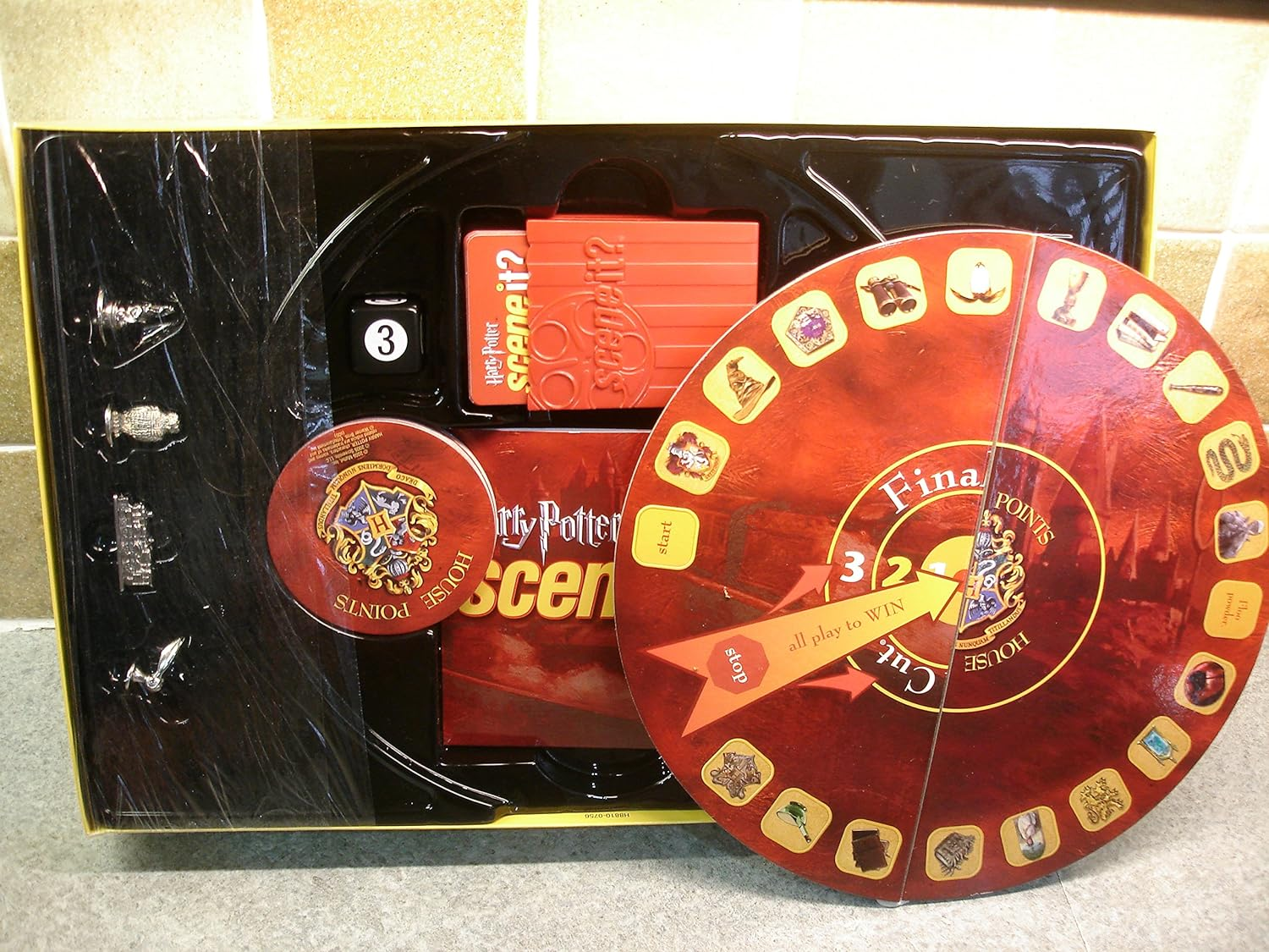 Harry Potter Scene It DVD Game with Bonus Images and Questions (2005 Edition) by Mattel image number 4