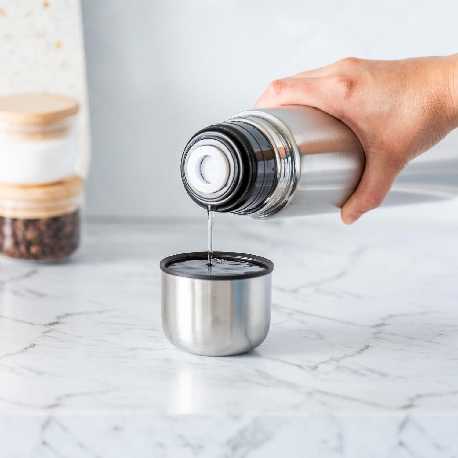 Hacienda 1L Stainless Steel Vacuum Flask, Insulated Hot & Cold Drink Container with Durable SS201 Build, Lightweight Design for Travel, Work, Outdoors and Daily Use &ndash; Silver image number 1