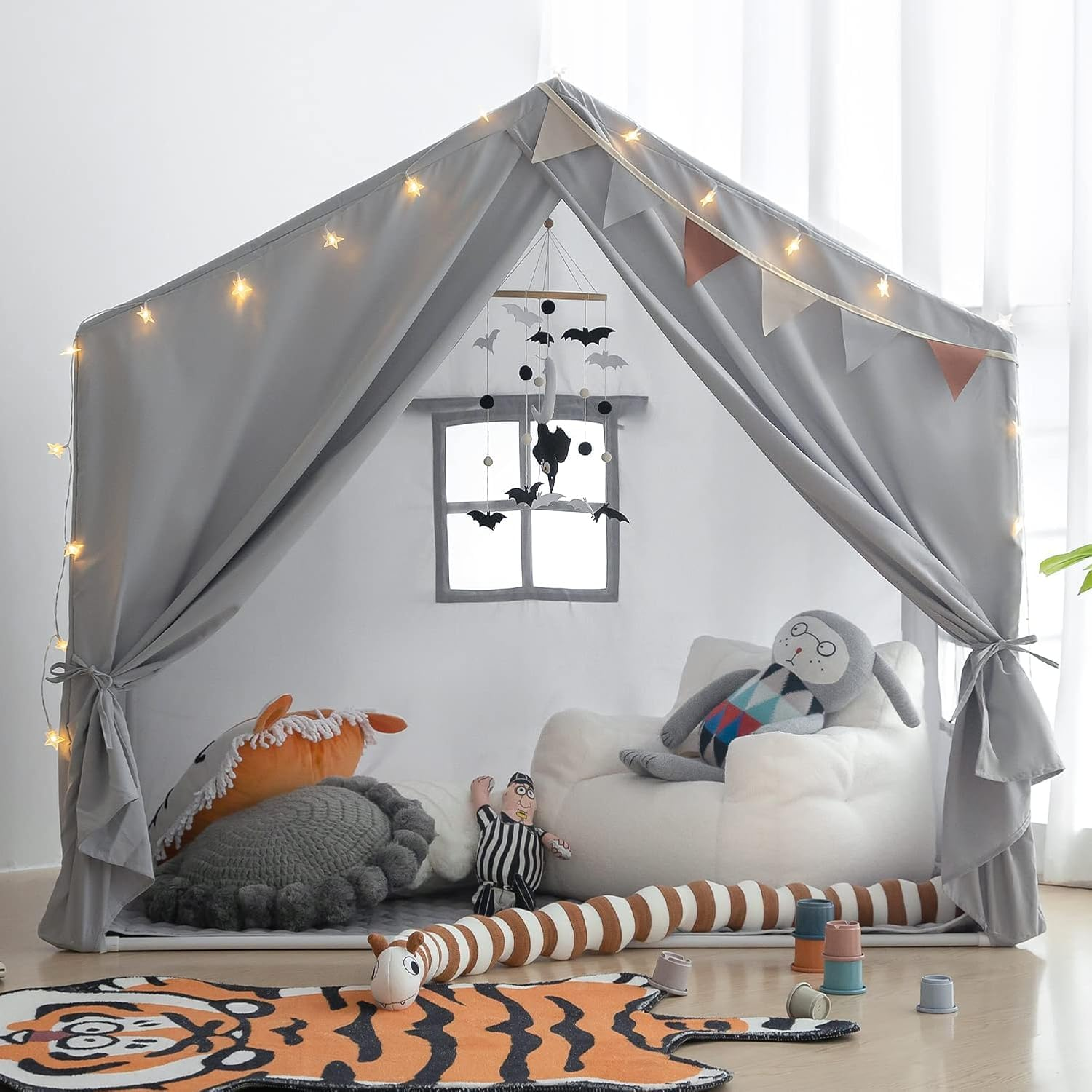 Kids Play Tent with Mat, Large Play Tent Indoor with Star Lights and Windows, Playhouse for Boys and Girls Aged 3+, Kid Tent with Mat Washable (Beige)