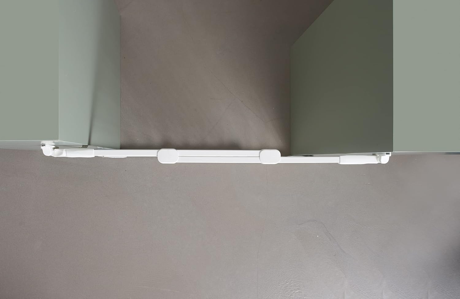 Babydan Flexifit, 67-105.5 Cm, Extendable and Flexible Stair Gate/Baby Gate/Safety Gate, Metal, White, Made in Denmark - (Pet Gate/Dog Gate) image number 3